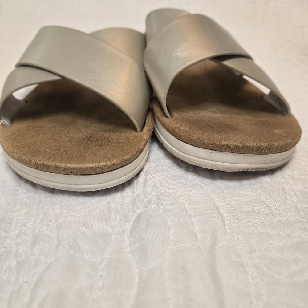Izod Alyssa Gold Women's Cross Strap Sandals Comfort Slide size 8.5 - Picture 7 of 10